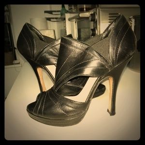 Prada leather pumps / heels 6.5 Gatsby